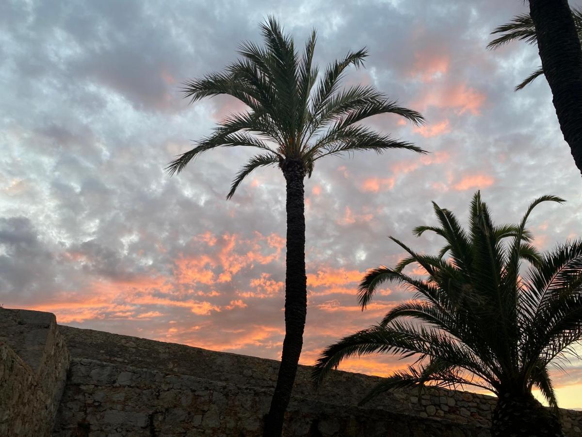 شقة Adosado Con Fantasticas Vistas Al Mar Y Piscina. Peñíscola المظهر الخارجي الصورة